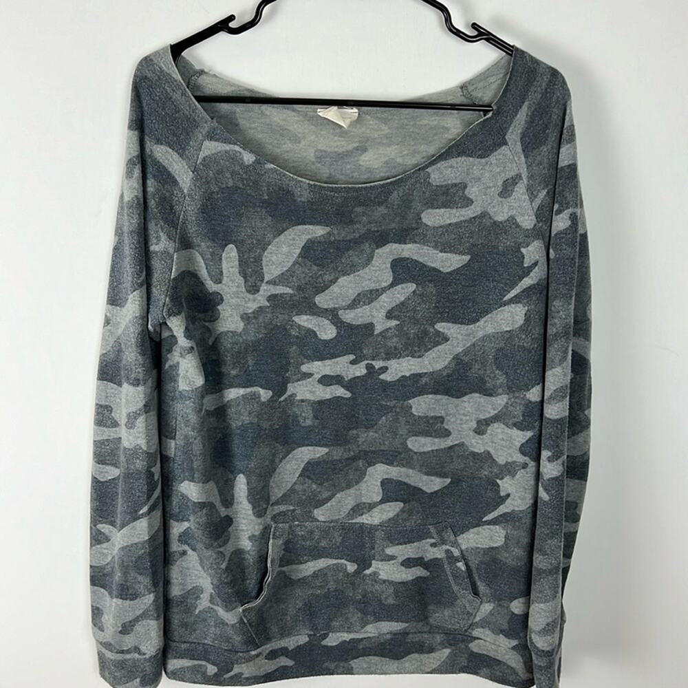 143 Story Sweater - Women's Medium[?]